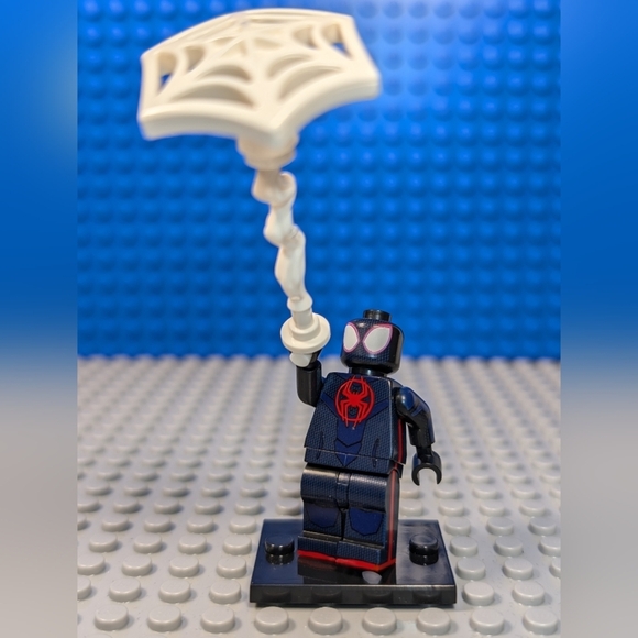 unbranded Other - Spiderman Into the Spider-Verse Miles Morales Minifigure Building Block Toy